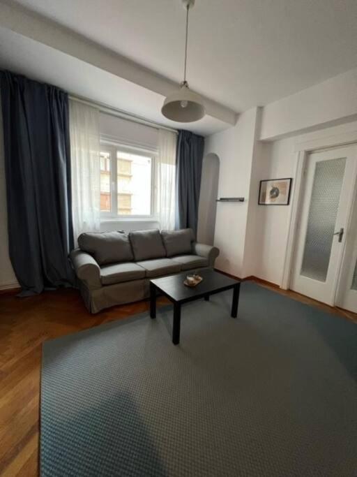 Apartament Ultracentral Universitate Bükreş Dış mekan fotoğraf